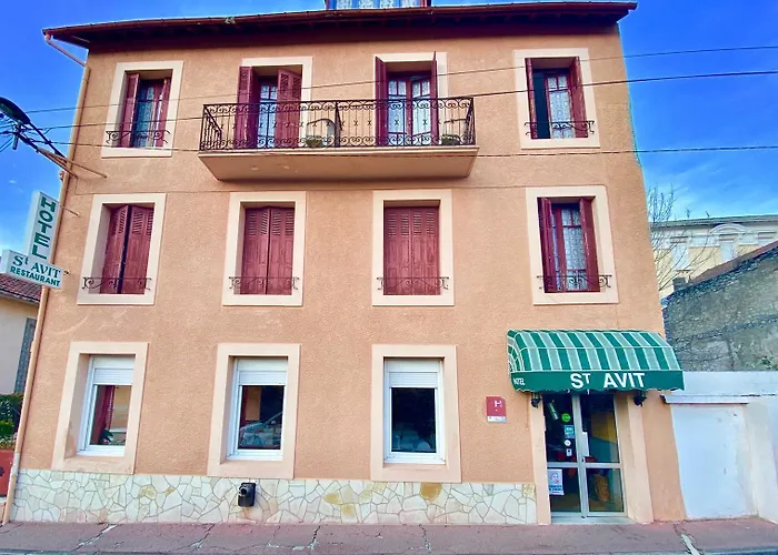 Отель Saint Avit *