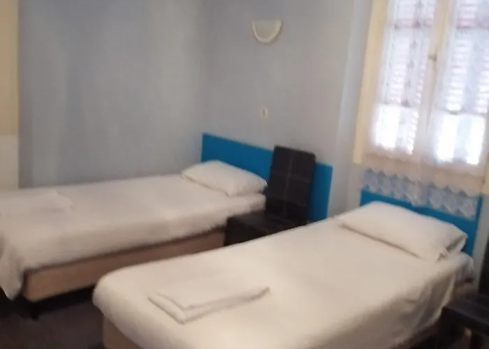 Отель Saint Avit